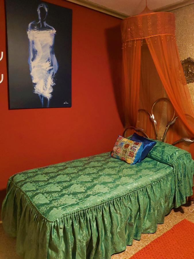 Alicante Room And Gayfriendly 外观 照片