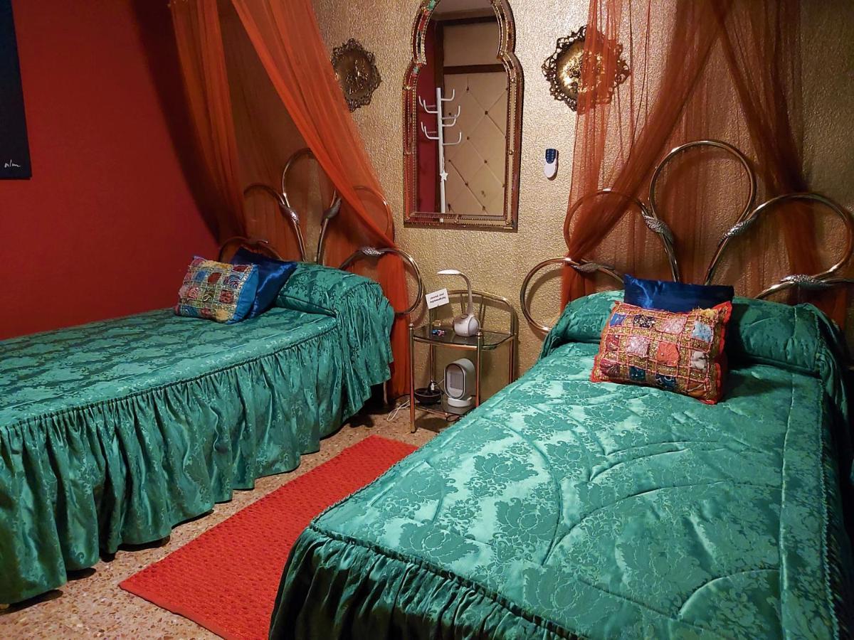 Alicante Room And Gayfriendly 外观 照片